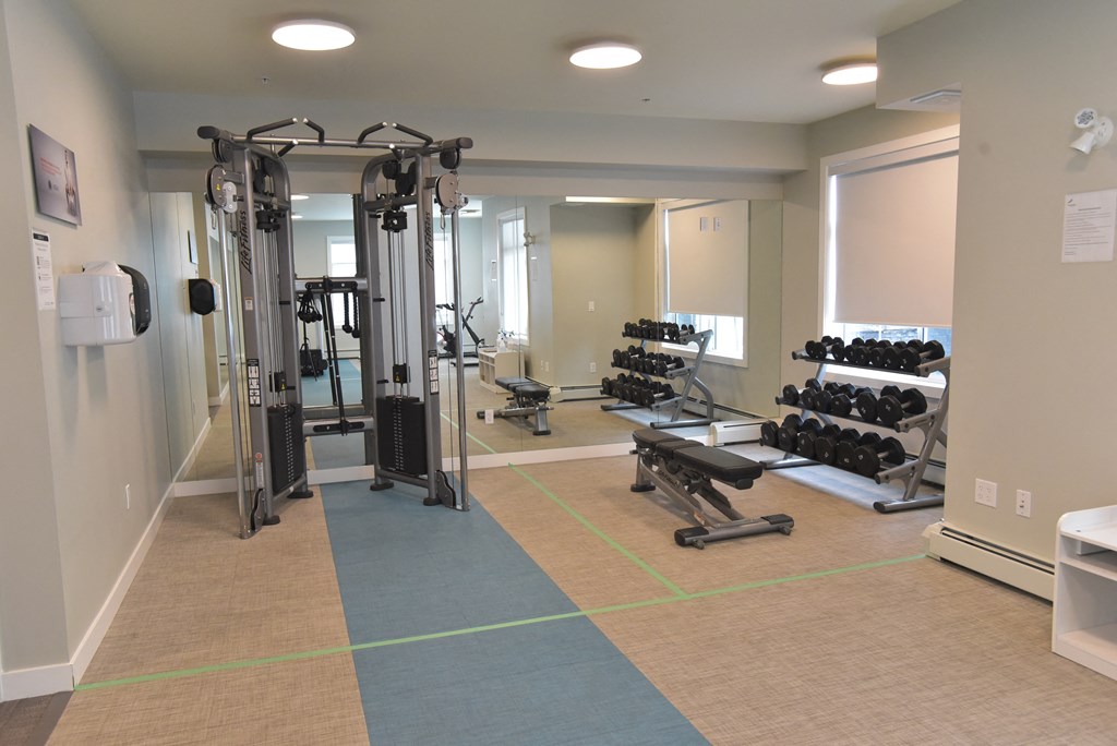 Aqua residential rental apartments fitness centre free weights