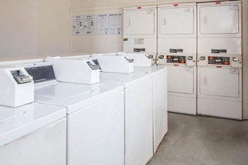 laundry facilities - Photo Gallery 18
