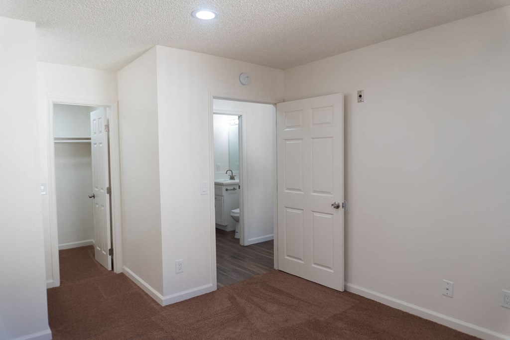 Bedroom at Orange Glen Apartments, Chula Vista, 91911
