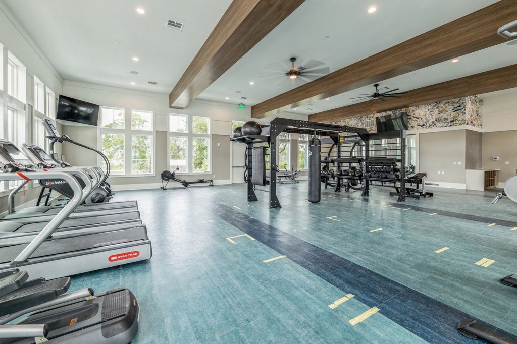 the gym at the estates apartments
