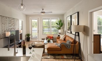2700 Summershine St. 1-3 Beds Apartment for Rent - Photo Gallery 6