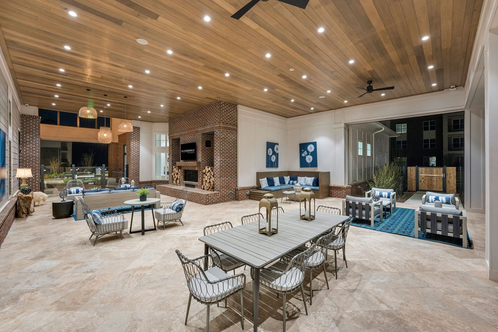 Bainbridge Matthews Lanai