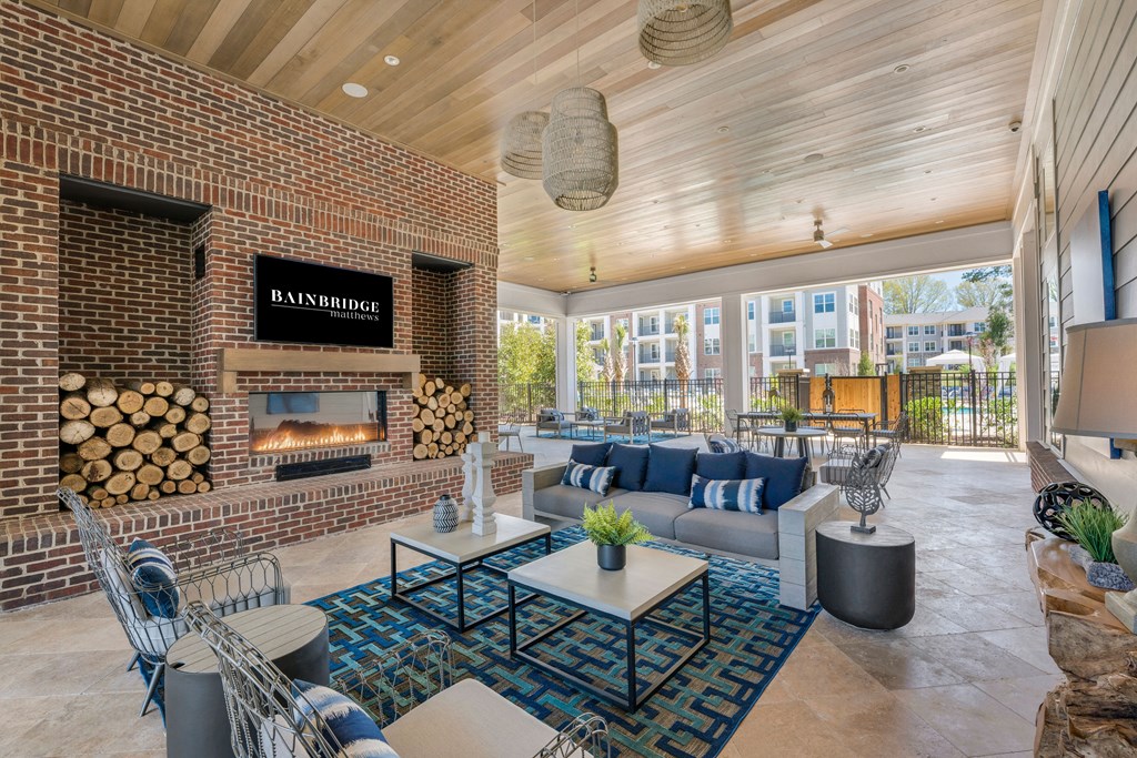 Bainbridge Matthews Lanai