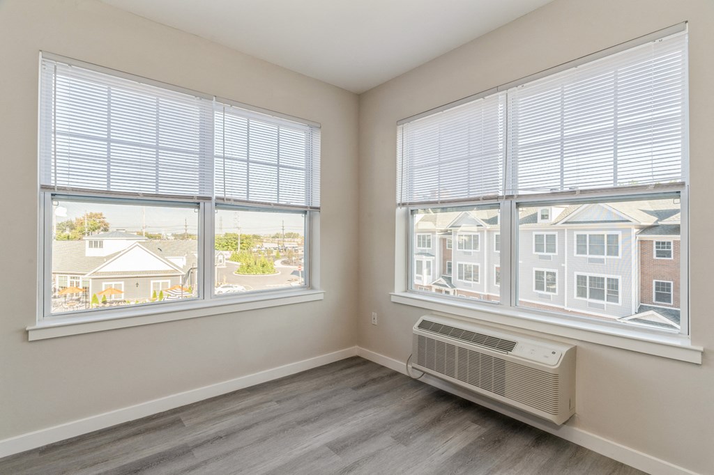 Large Windows at Solo at North Bergen, North Bergen, NJ