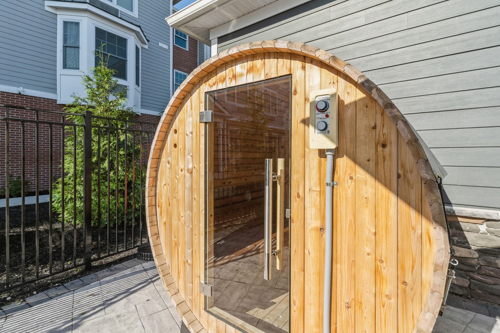 Sauna at Solo at North Bergen, North Bergen