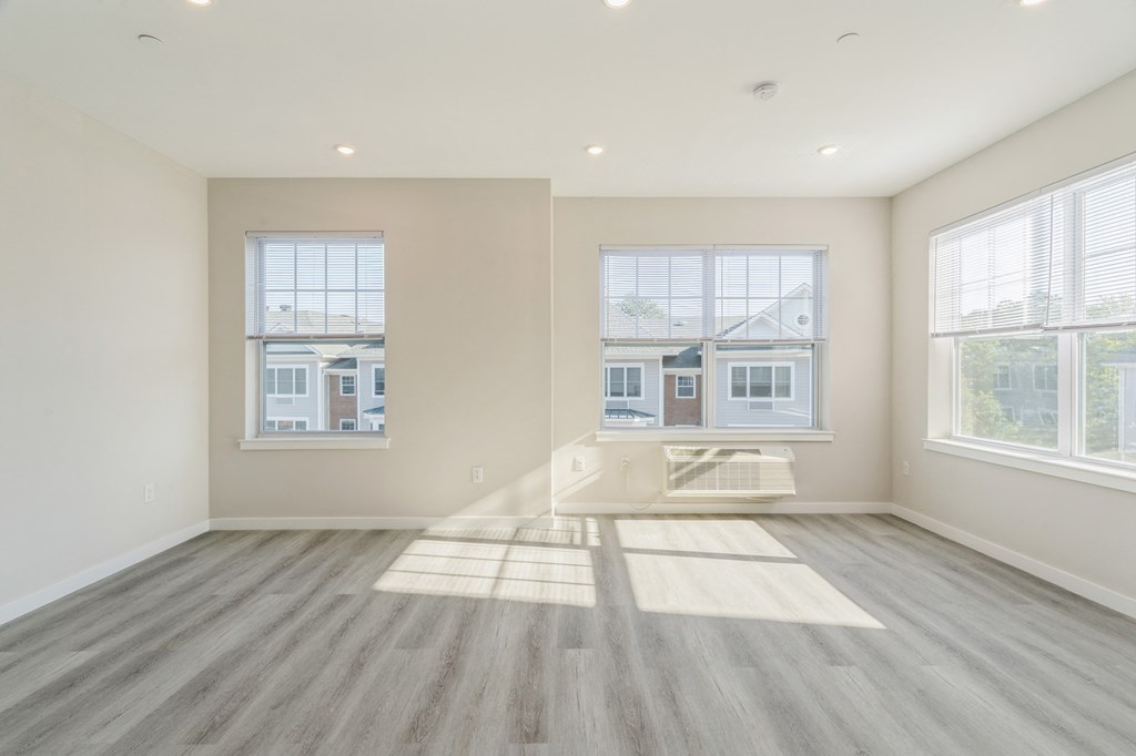 Unfurnished Living Area at Solo at North Bergen, North Bergen, 07047