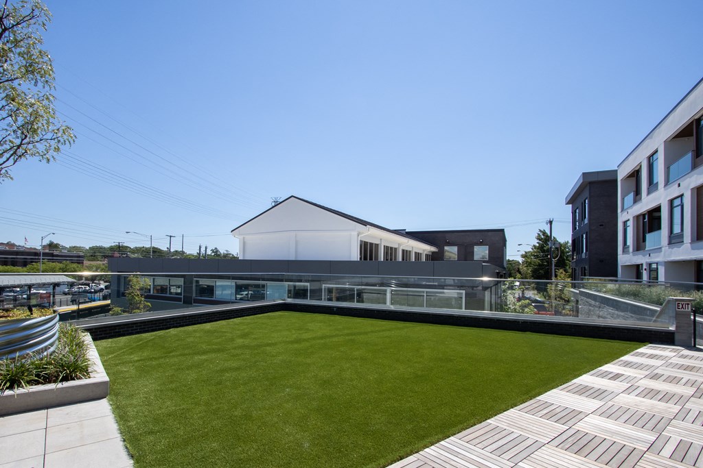 Green Outdoors at The Rail at Red Bank, New Jersey