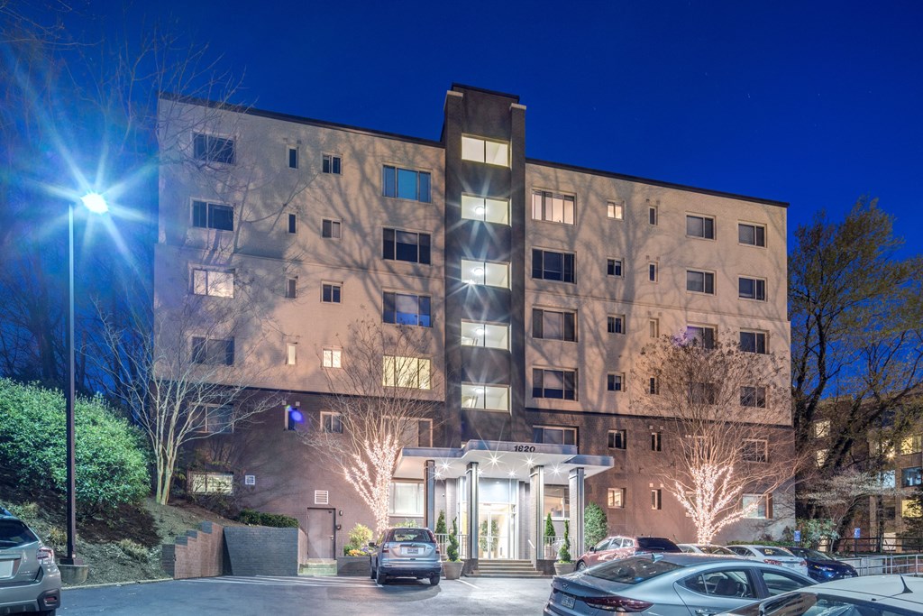 Modern Apartment Rentals in Rosslyn VA