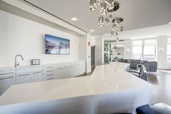 Work From Home Apartments in National Landing VA for Rent