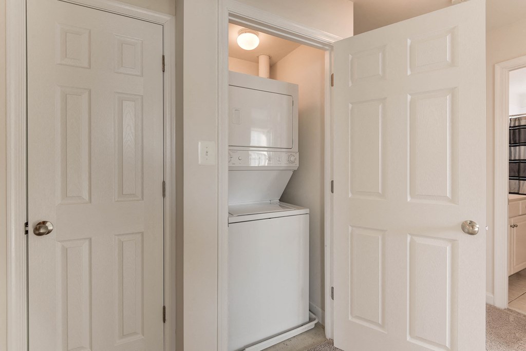 Apartment Rentals in National Landing Arlington VA