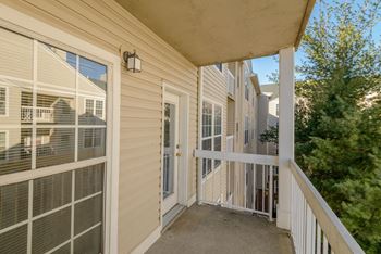 Modern Apartments in Rosslyn VA for Rent