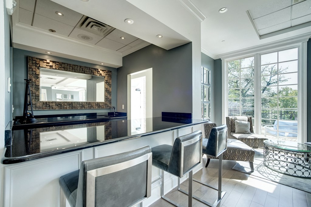 Luxury Apartment Rentals in National Landing Arlington VA