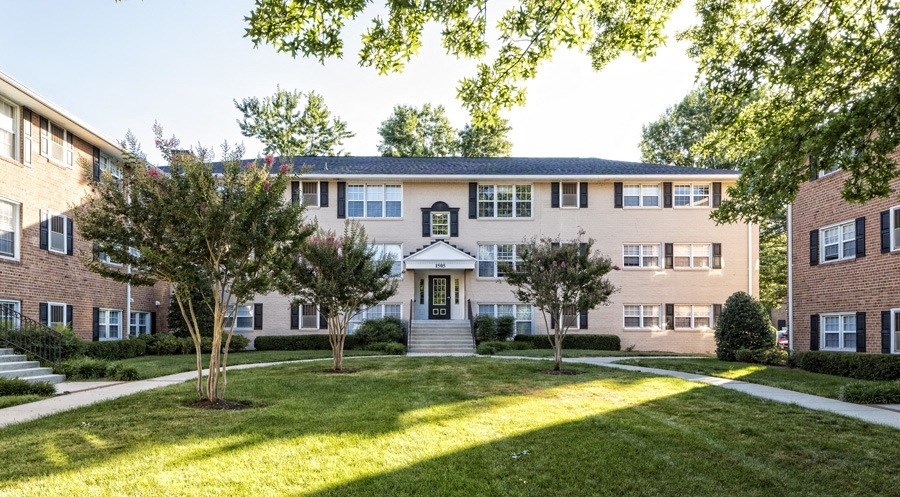 Luxury Best Apartment Rentals in National Landing Arlington VA