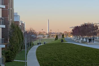 Best apartments in National Landing Virginia for rent,
