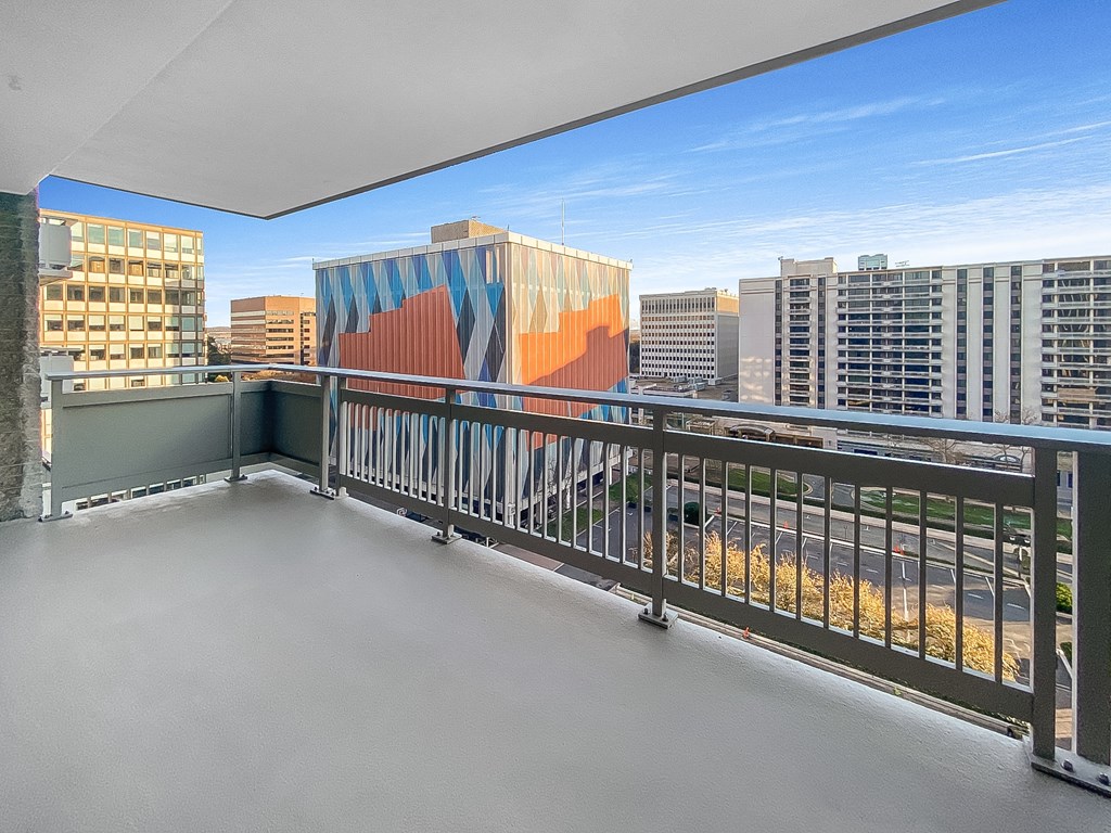 Apartment Rentals in Crystal City