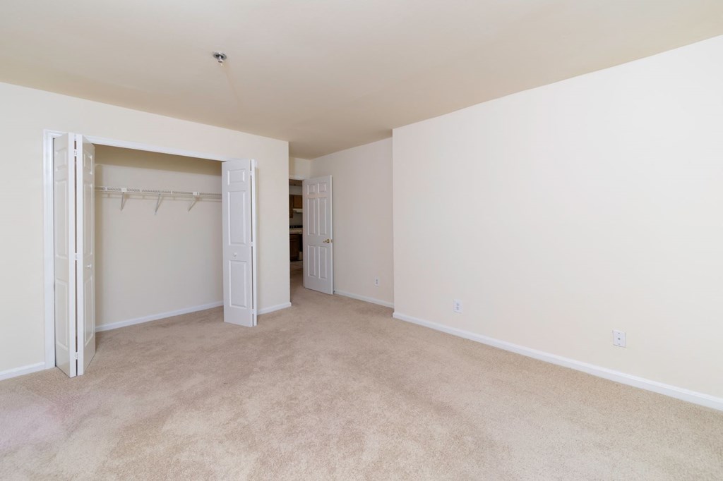 Rosslyn apartments for rent