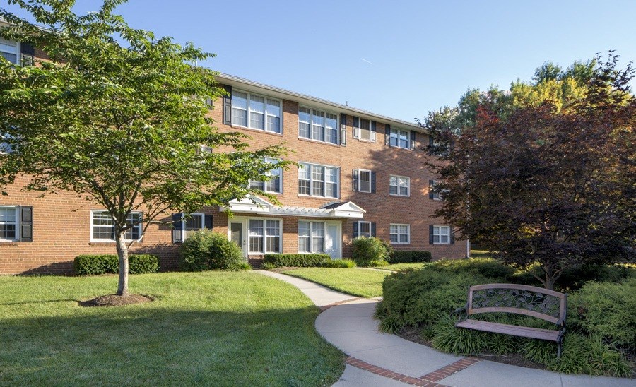 Nice Apartment Rentals in National Landing Arlington VA