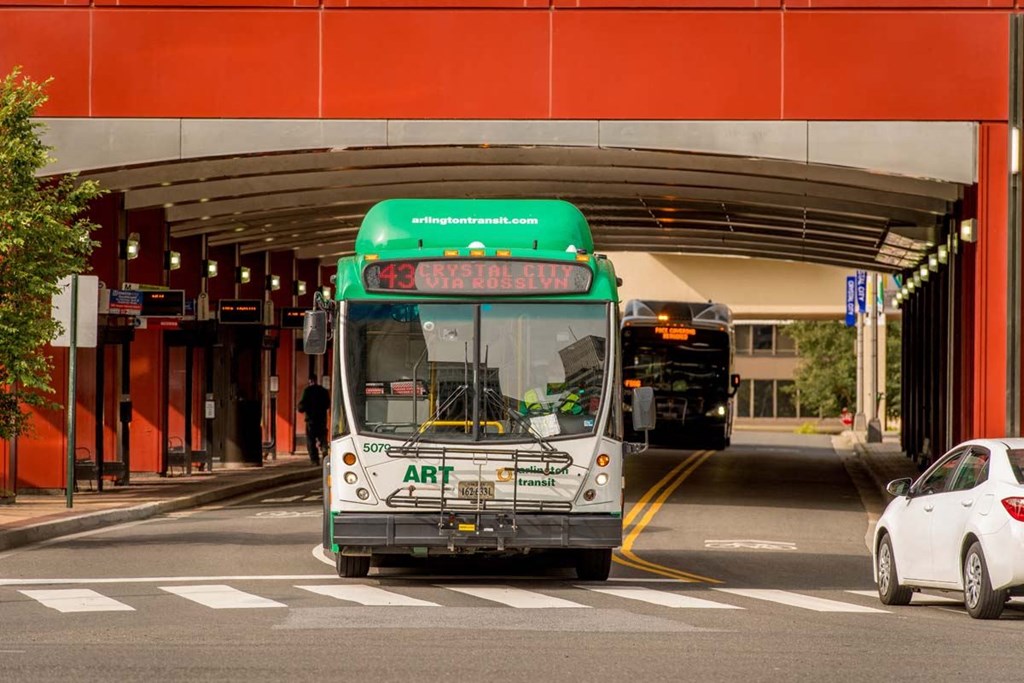 Apartment rentals in Crystal City