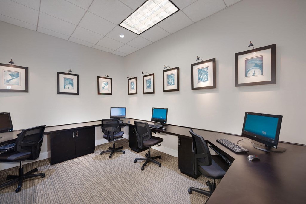 Spacious Apartment Rentals in National Landing Arlington VA