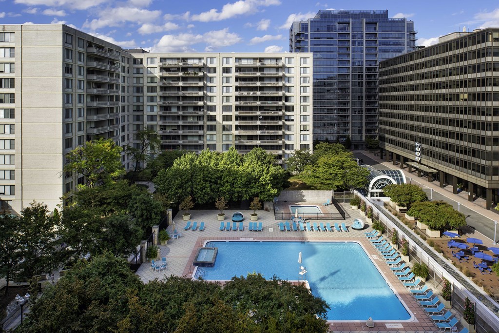 Apartments for rent in Crystal City