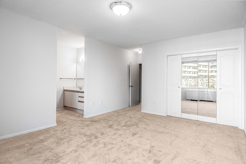 Apartments for rent in Crystal City