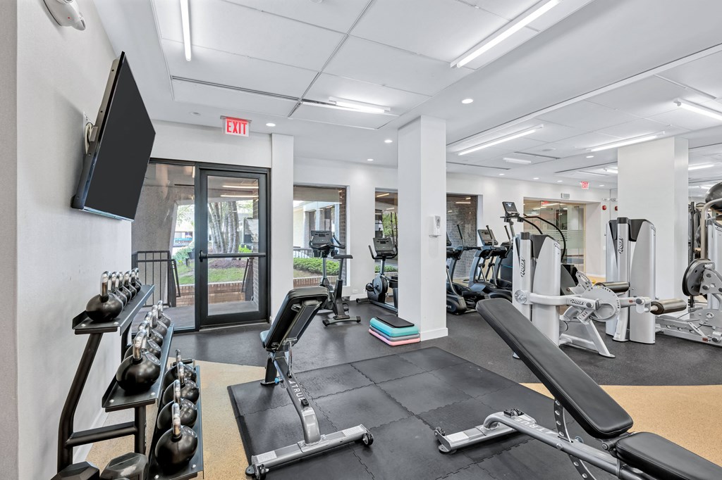 Modern apartment rentals in Crystal City Arlington VA