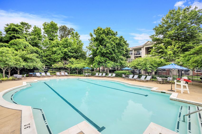Resort style pool with sundeck Best Annapolis MD apartments for rent
