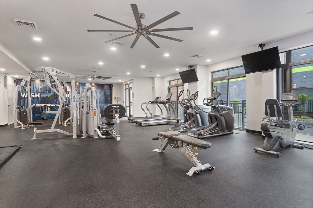 Spacious apartment rentals in Crystal City Arlington Virginia