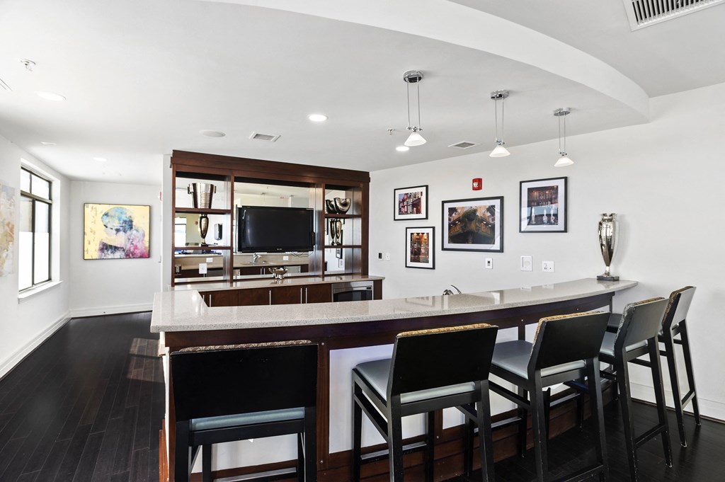 Apartment rentals in Crystal City Arlington VA