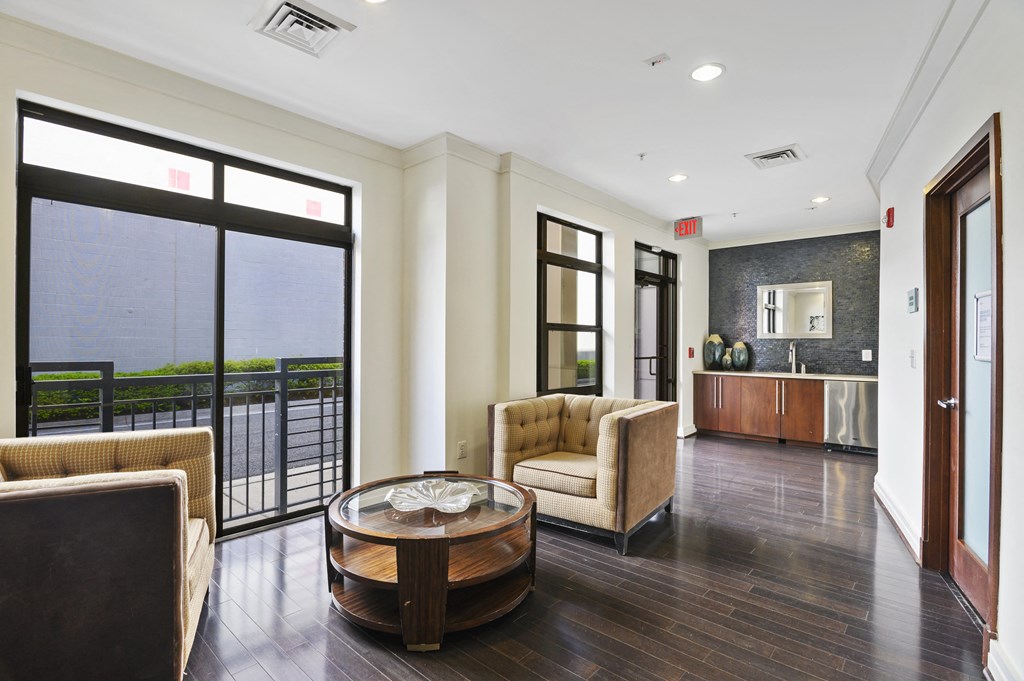 Modern apartment rentals in Crystal City Arlington VA