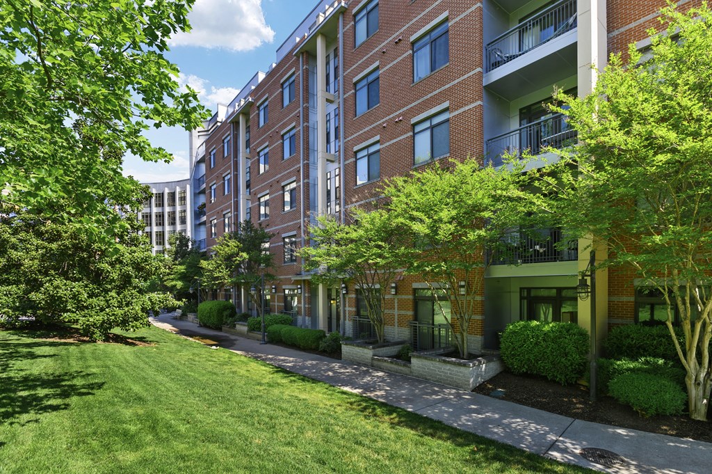 Best Apartment Rentals in Crystal City Arlington VA