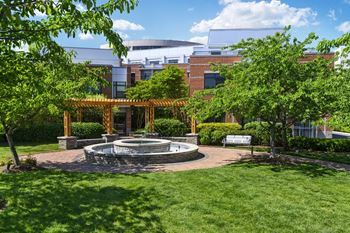 Spacious Apartments in National Landing VA for Rent
