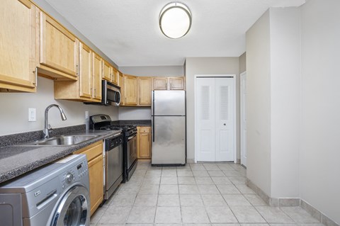 Refrigerator And Kitchen Appliances at Crystal Square, Virginia