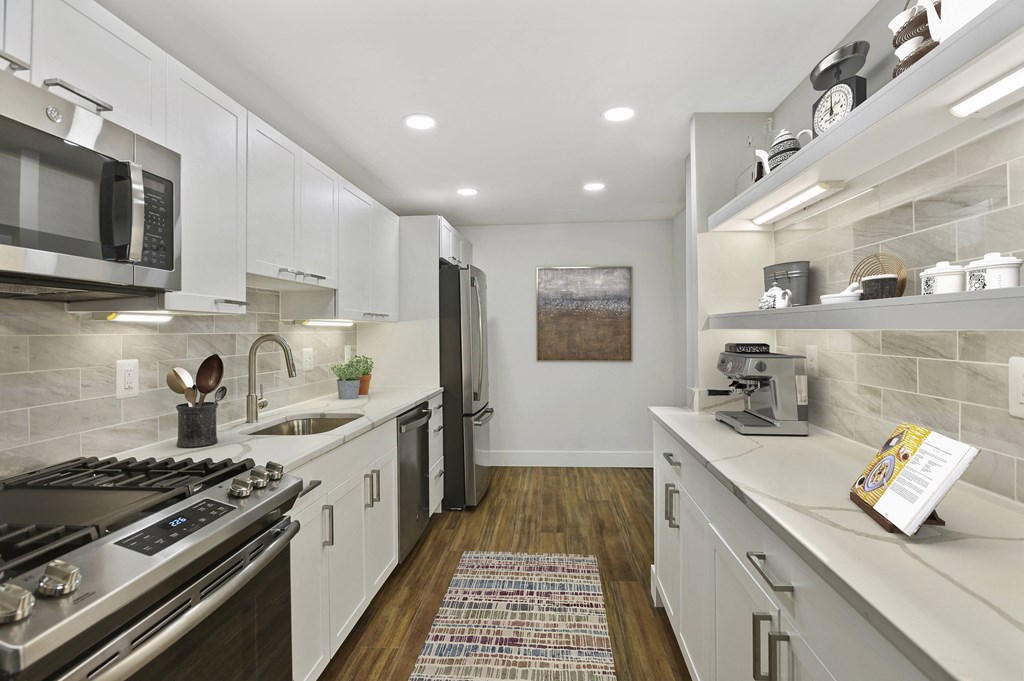 Apartment Rentals in Crystal City VA