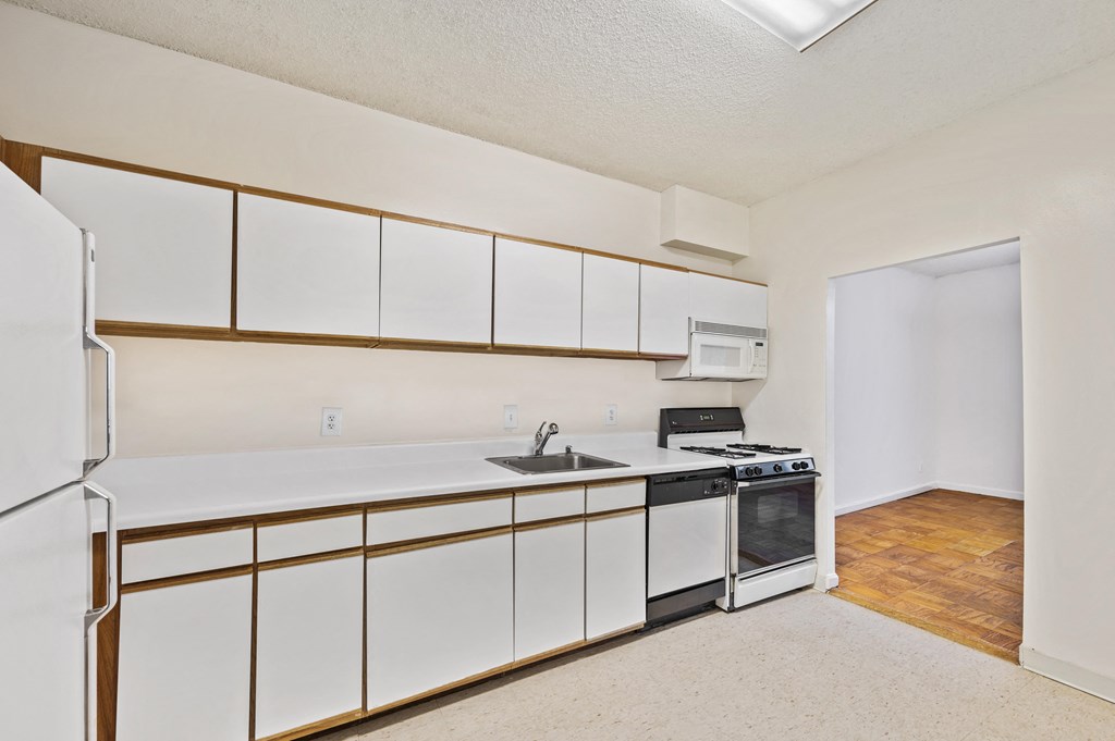 Nice Apartment Rentals in Crystal City VA