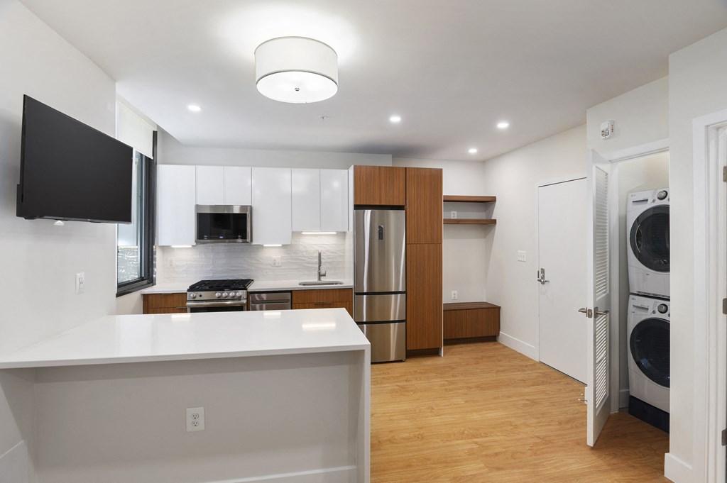 Luxury Apartment Rentals in Crystal City VA