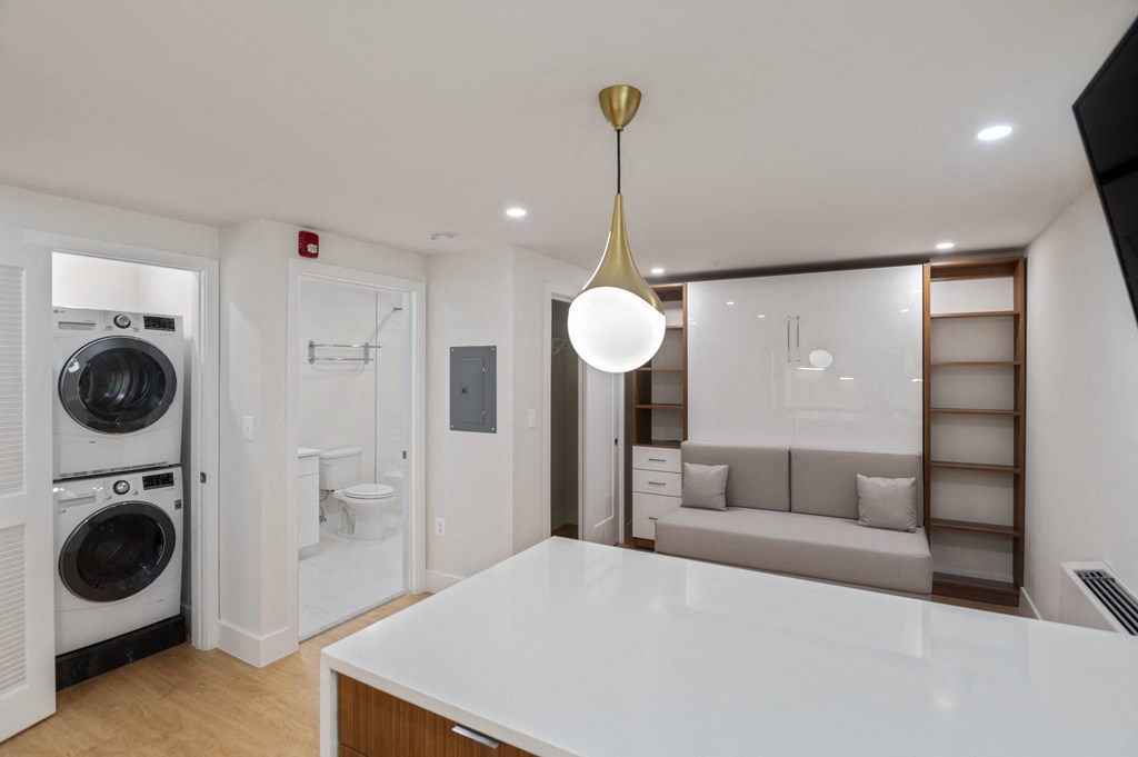 Spacious Apartment Rentals in Crystal City VA