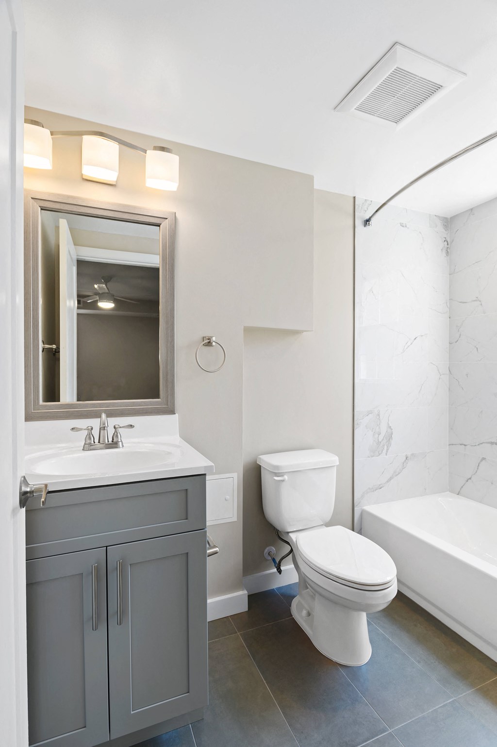 Nice Apartment Rentals in National Landing Arlington VA