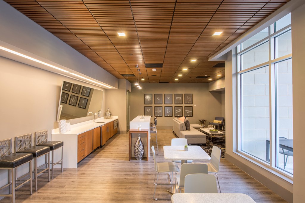 Spacious apartment rentals in Crystal City Arlington Virginia,