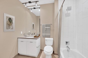 Luxury apartments in Shaw DC - Photo Gallery 68