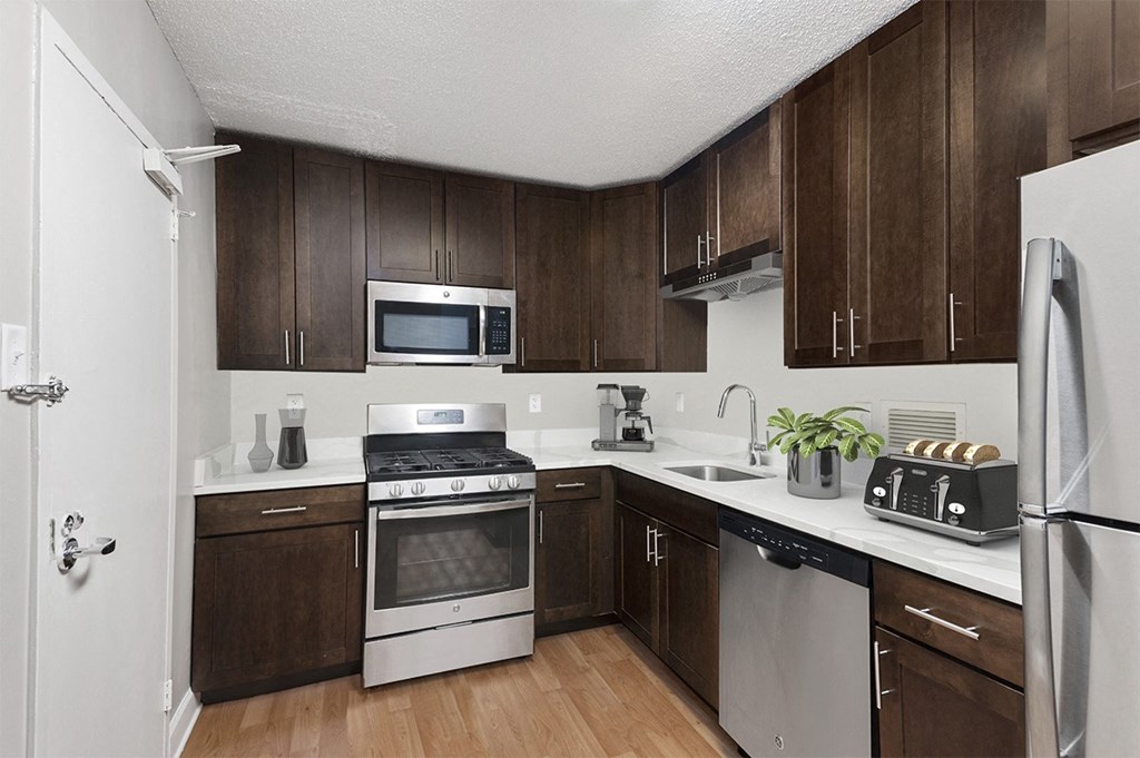 Apartment Rentals in Crystal City Arlington VA