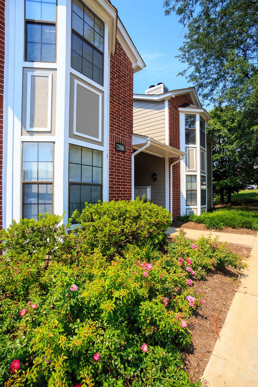 Rolling Brook Village Apartments, 1723 Long Shadows Court, Woodbridge
