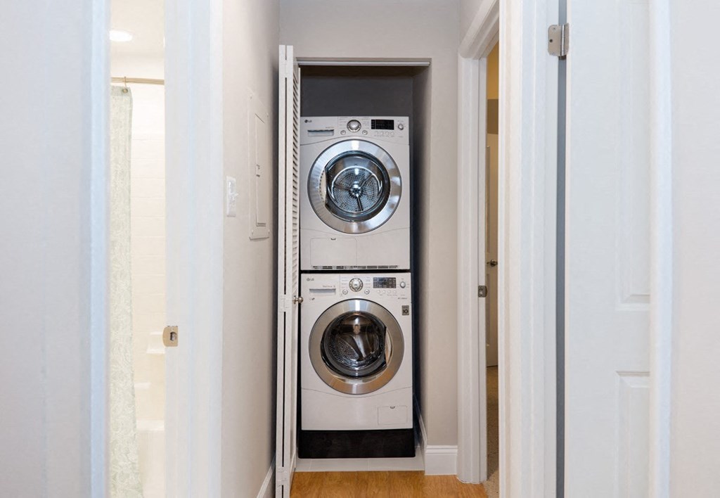 Modern apartment rentals in Ballston Arlington VA,