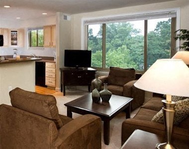 1820 N Quinn Street 1-2 Beds Apartment for Rent - Photo Gallery 3