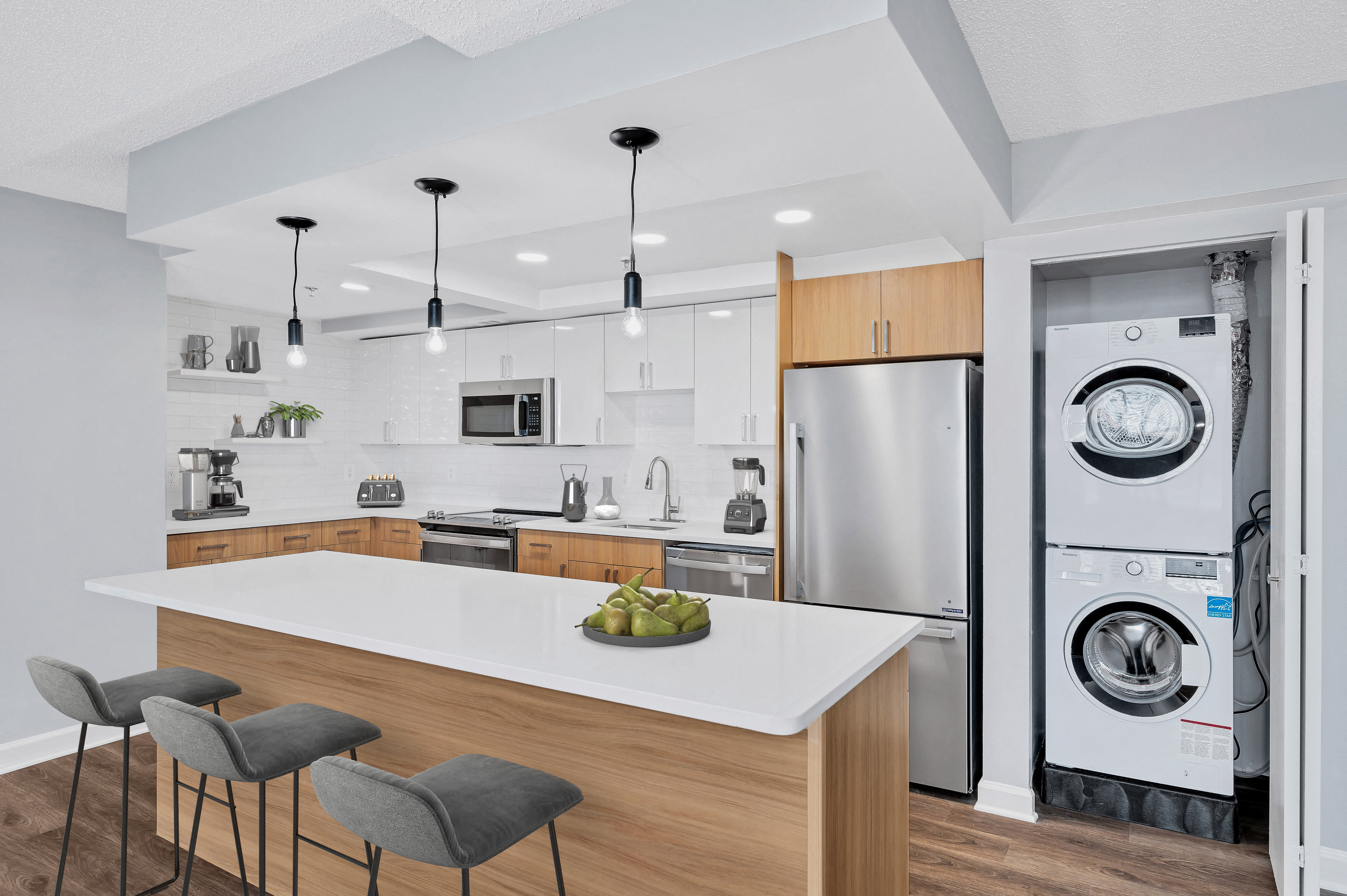 Luxury apartments in Crystal City