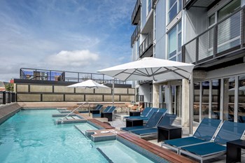 Luxury Apartment Rentals in Shaw DC - Photo Gallery 22