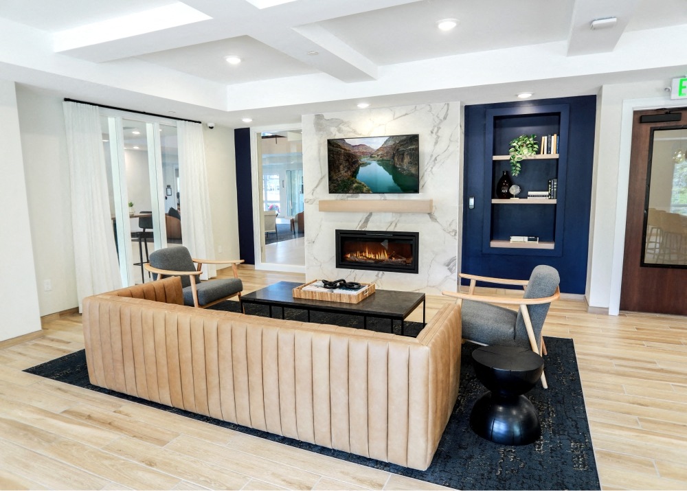 Arris Duluth is a similar property to Les Chateaux located in Duluth