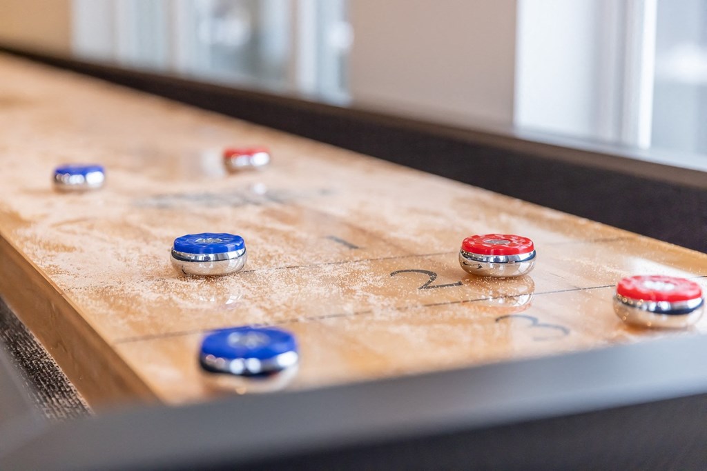 Shuffleboard table