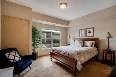 5690 West 36Th Street Studio-2 Beds Apartment for Rent - Photo Gallery 1