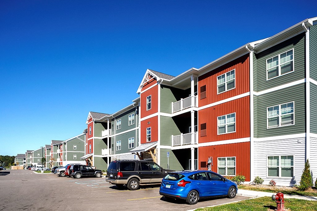 Exterior View of Central Park Apartments in Greenville Michigan